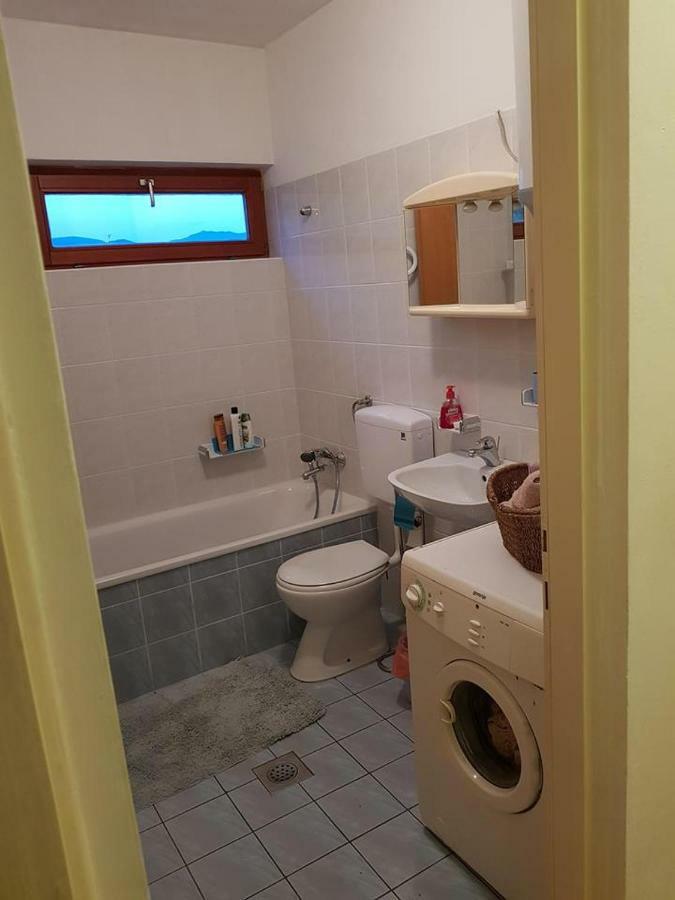 Apartman Ada เซนญ์ ภายนอก รูปภาพ