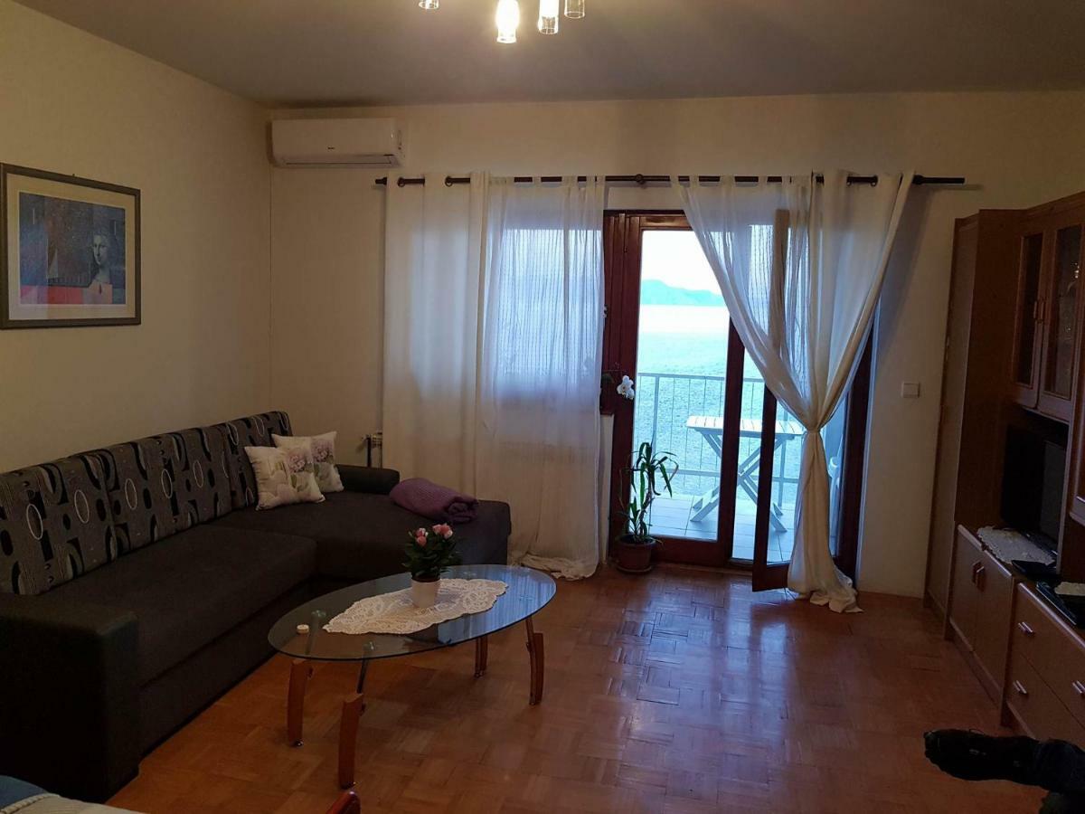 Apartman Ada เซนญ์ ภายนอก รูปภาพ